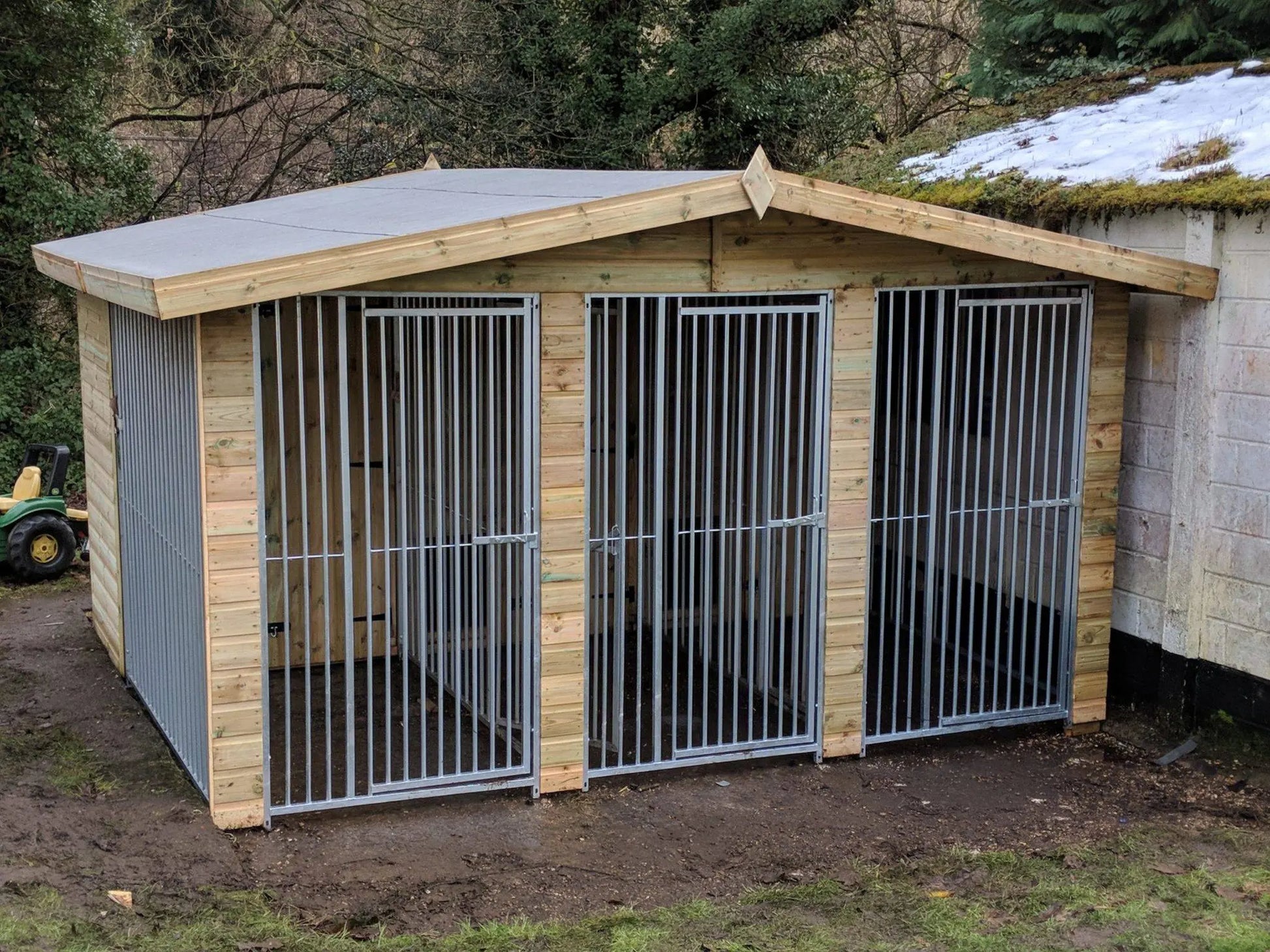 12 X 12 ft Triple Dog Kennel Doghealth