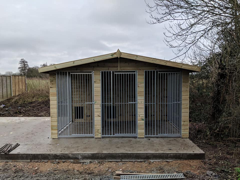 12 X 10 ft Triple Dog Kennel